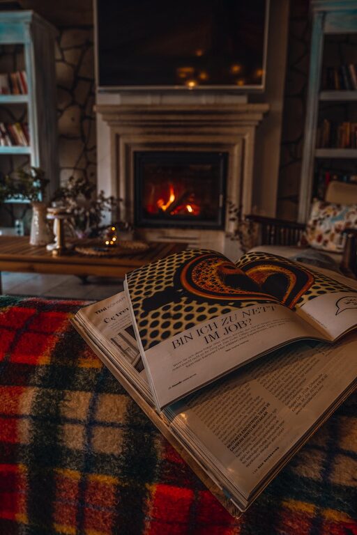 Simple Tips to Create a Cozy and Inviting Living Space at Home